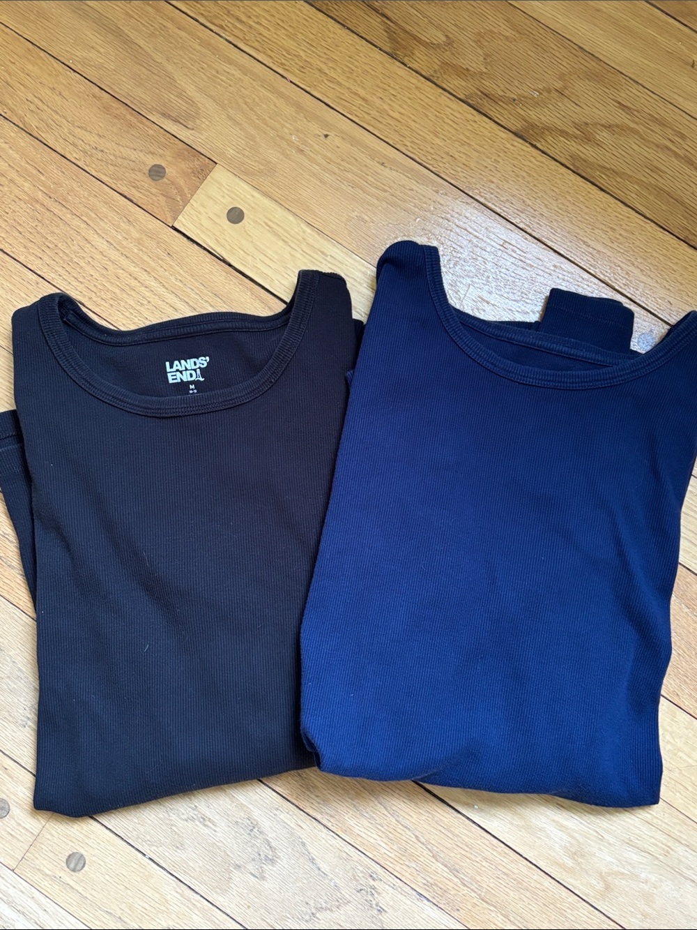 Lands’ End Women’s Ribbed Long Sleeve Tees – Black & Navy – Size M – Lot of 2